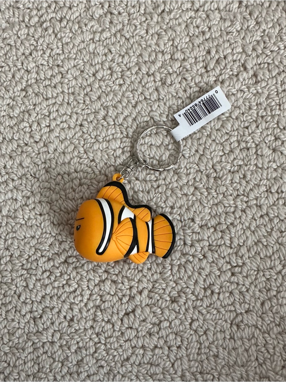 Finding Dory “Marlin” Keychain! - Picture 2 of 7